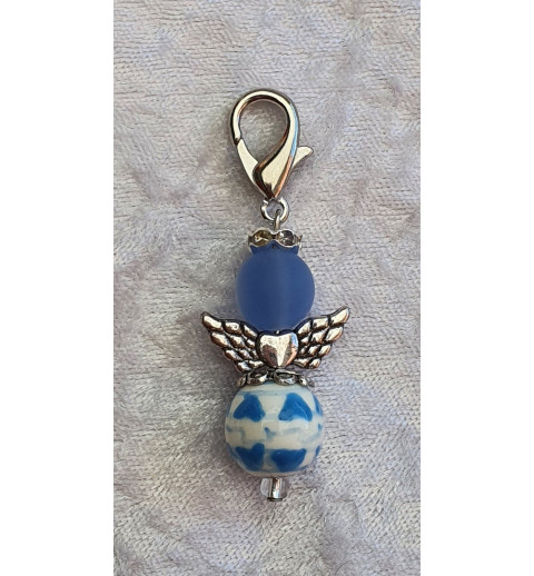 Stein Engel hellblau