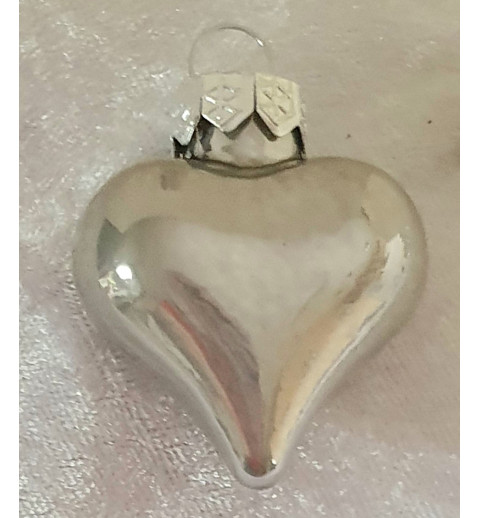 Glas Herz hellgrau