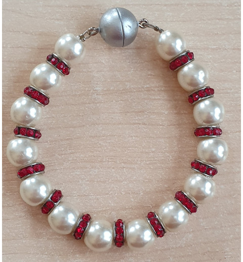 Perlen Armband weiss/rot