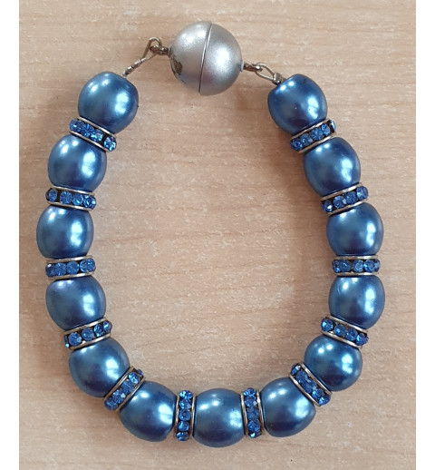 Perlen Armband hellblau