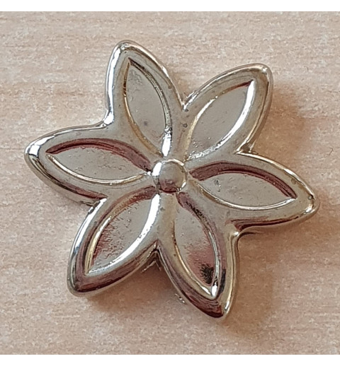 Kunststoff Perle Blume silberfarbig