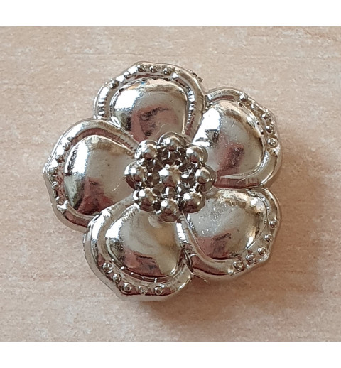 Kunststoff Perle Blume silberfarbig
