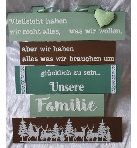Schild Unsere Familie...