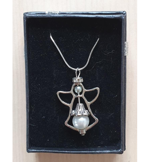 Kette mit Engelanhänger weiss