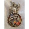 Kette mit Cabochon-Anhänger Waschbären